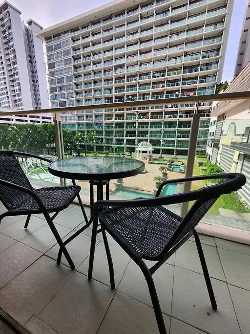 Apartment Classic Studio Balcony Palazio Mount Austin By Gdragon Homestay Johor Bahru Malaysia